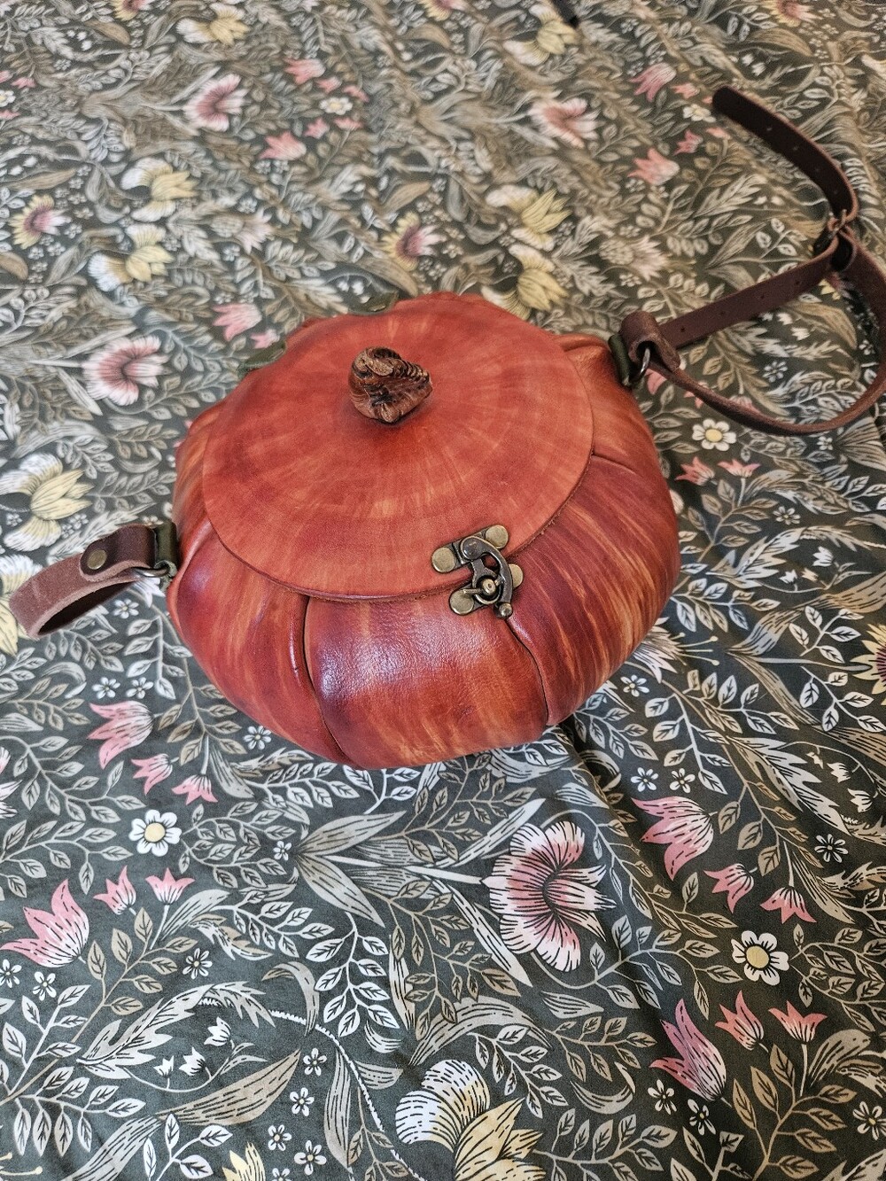 Handmade Leather Pumpkin Purse